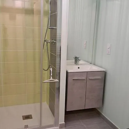 Moderne Proche Et Commerces, Quartier Des Demoiselles ! - Fr-1-323-512 *