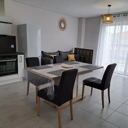 Apartment Moderne Proche Et Commerces, Quartier Des Demoiselles ! - Fr-1-323-512