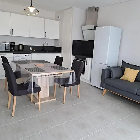 Moderne Proche Et Commerces, Quartier Des Demoiselles ! - Fr-1-323-512