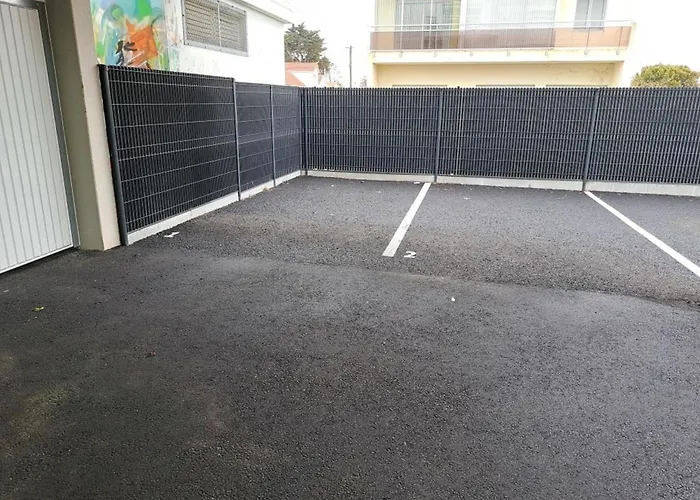 아파트 Moderne Proche Et Commerces, Quartier Des Demoiselles ! - Fr-1-323-512 *